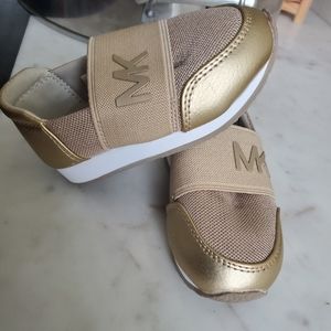 MK Child shoe